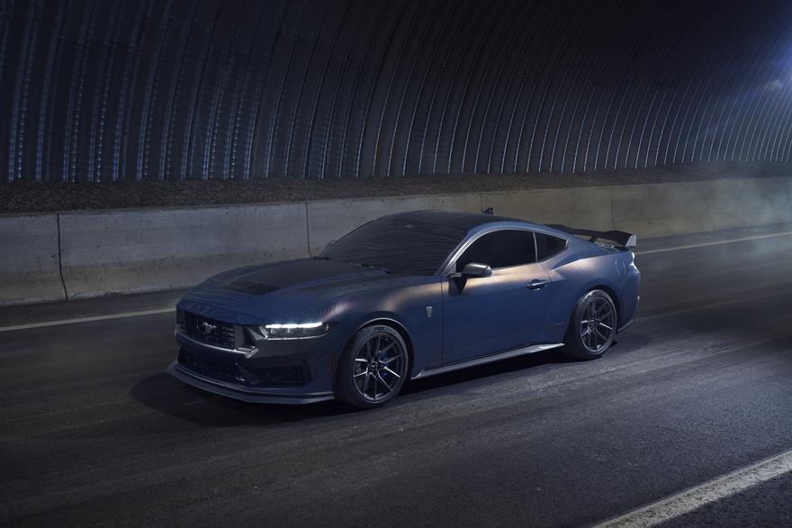 Benchmark for Street and Track, Ford Introduces Mustang Dark Horse and New Family of Track-Only Race Ponies